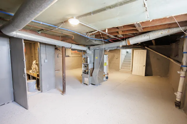 $225,000 | 382 South Elm Avenue, Kankakee, IL 60901