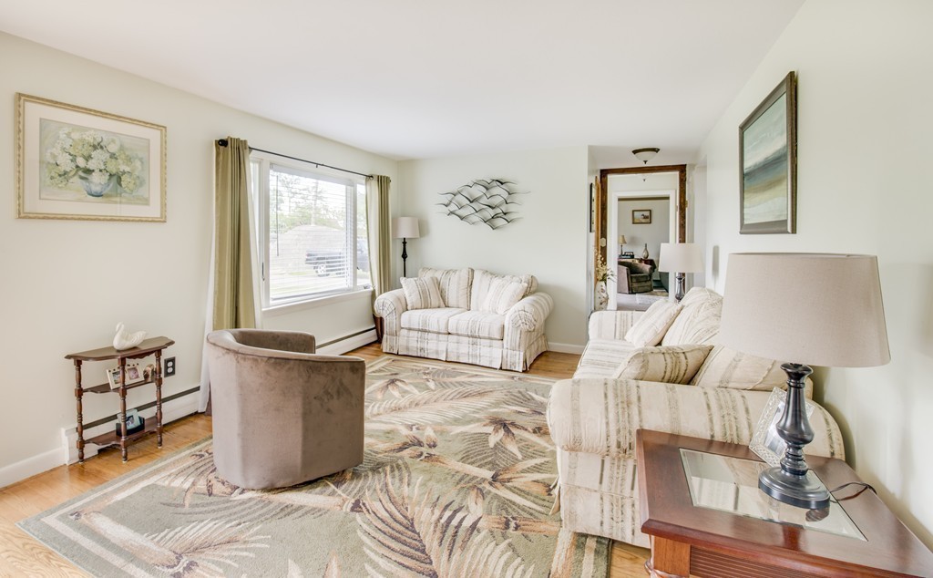 301 Hatherly Road Scituate, MA 02066 - Photo 9 of 27 Gallery Image 9