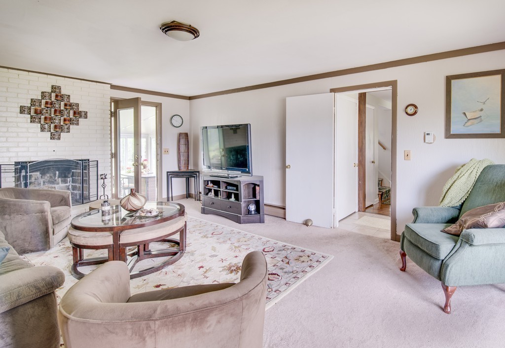 301 Hatherly Road Scituate, MA 02066 - Photo 10 of 27 Gallery Image 10