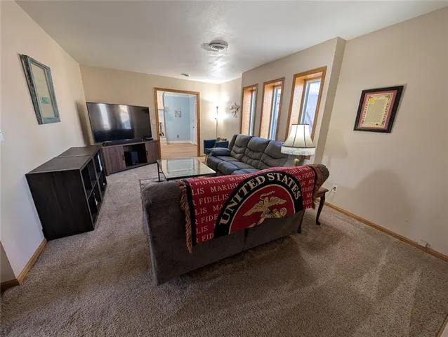 $275,000 | 5 Canary Circle, Iola, KS 66749