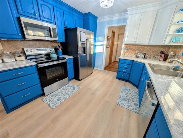 $275,000 | 5 Canary Circle, Iola, KS 66749