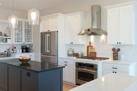 $1,399,000 | 111 Legend Way, Wales, WI 53183