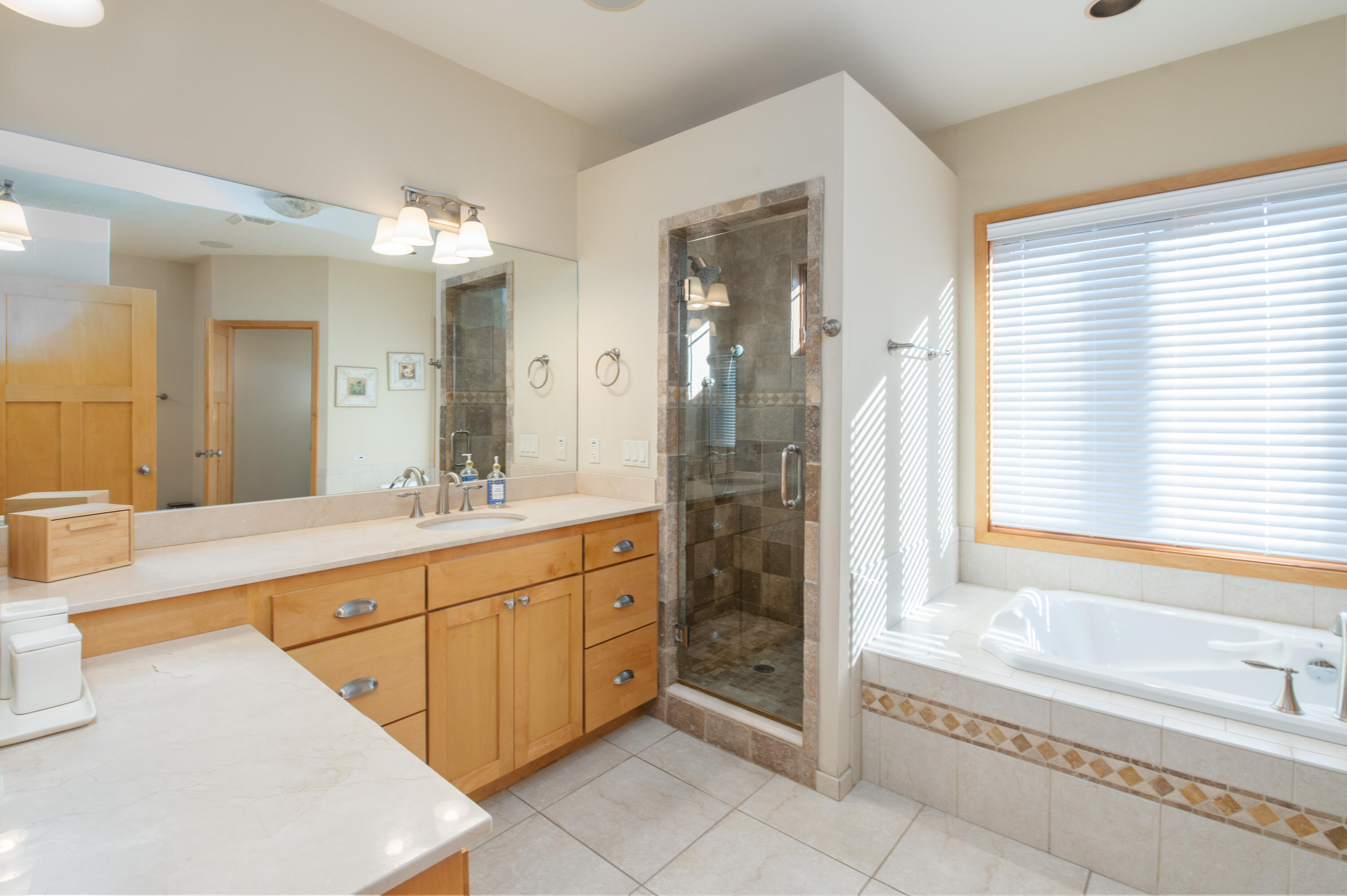 111 Legend Way Wales, WI 53183 - Photo 33 of 72 Primary Bathroom