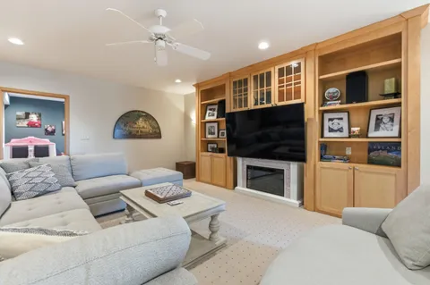 $1,399,000 | 111 Legend Way, Wales, WI 53183