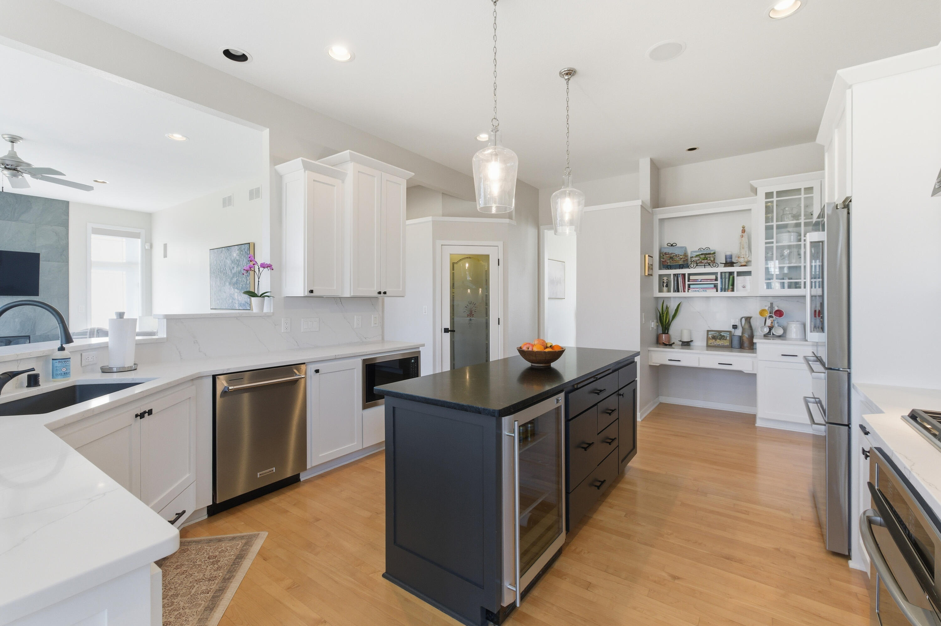 111 Legend Way Wales, WI 53183 - Photo 6 of 71 Kitchen