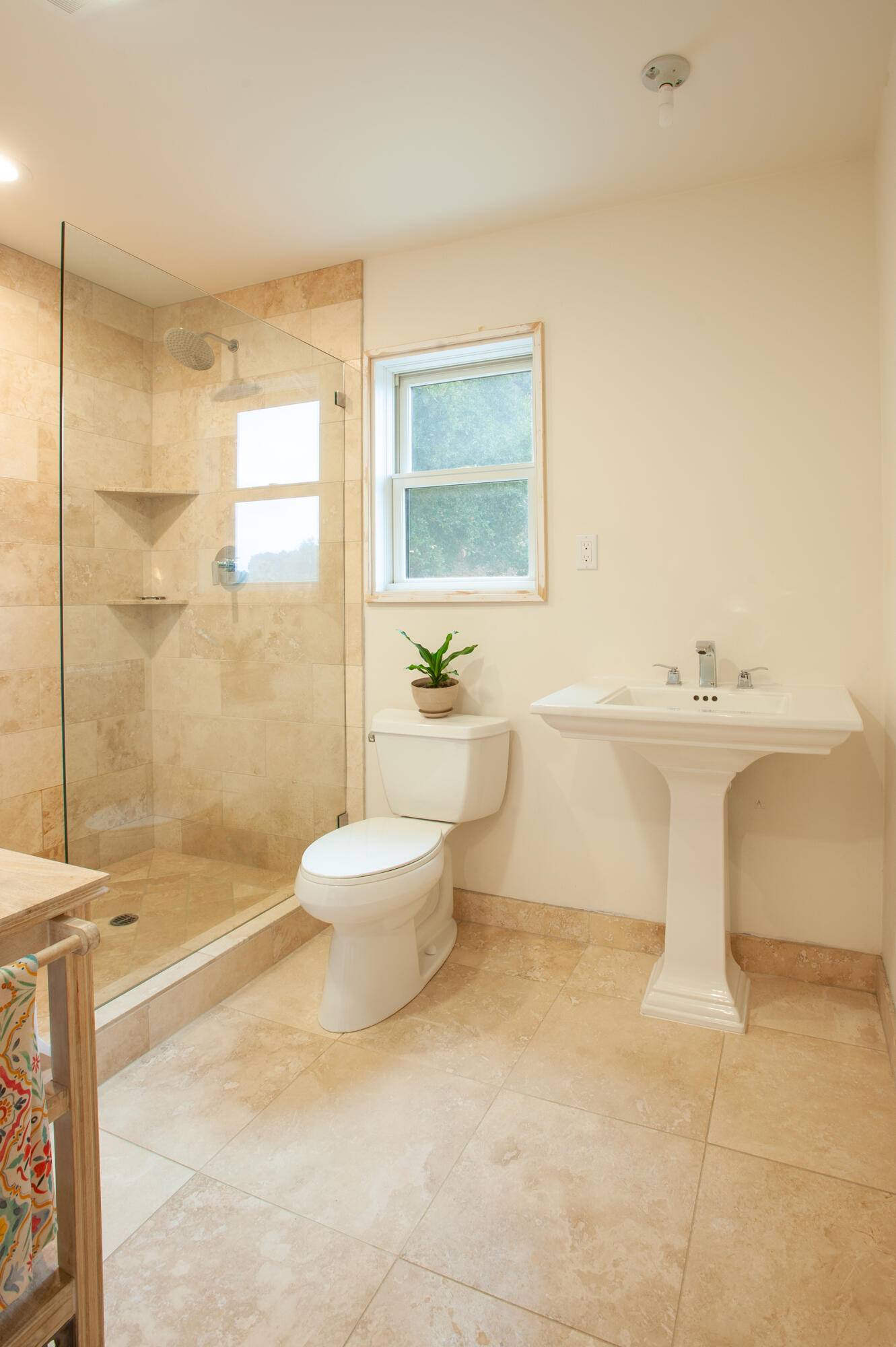 1091 Palomino Road Santa Barbara, CA 93105 - Photo 13 of 18 Primary Bathroom