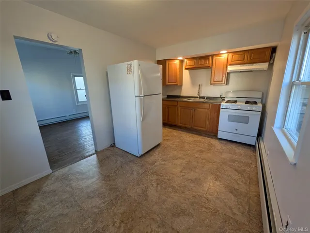 $2,700 | 90-92 West Railroad Avenue, Garnerville, NY 10923