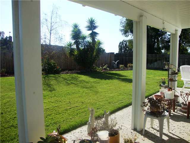 4593 Blackwell Road Oceanside, CA 92056 - Photo 2 of 7 Large Grassy Yard
