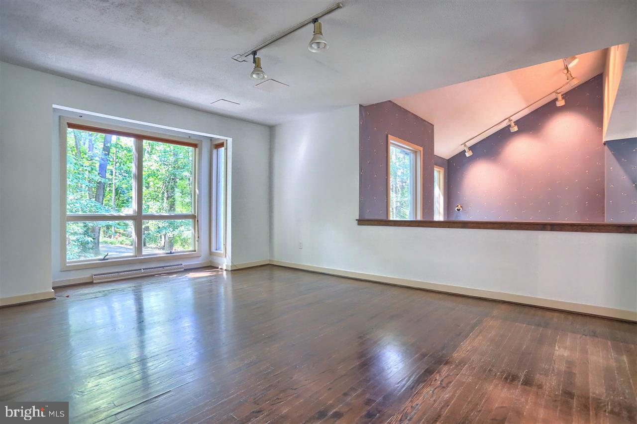 665 Owen Road York, PA 17403 - Photo 11 of 36 Gallery Image 11