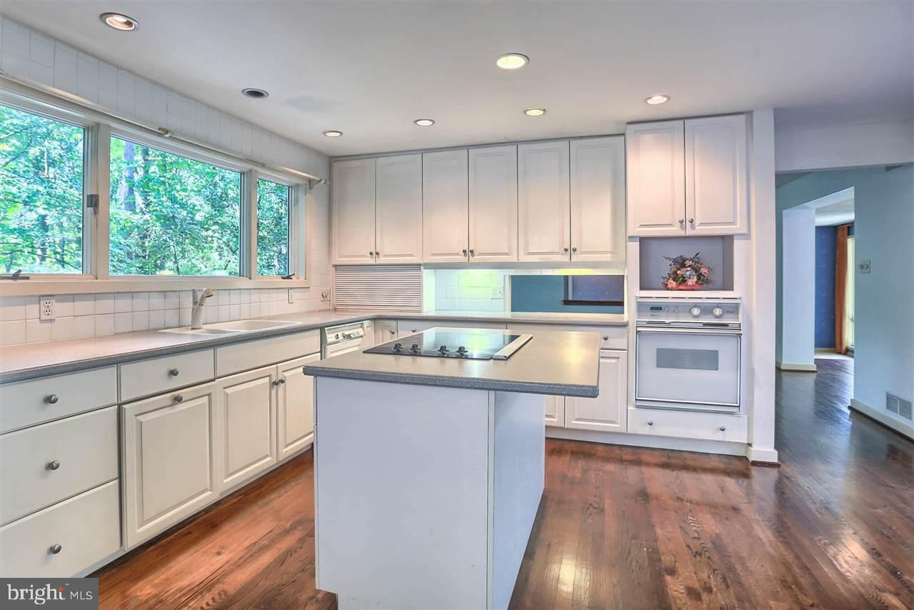 665 Owen Road York, PA 17403 - Photo 9 of 36 Gallery Image 9