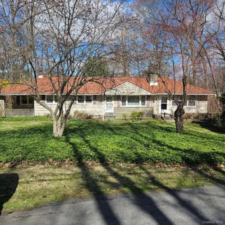 $379,900 | 41 Wildwood Drive, Poughkeepsie, NY 12603