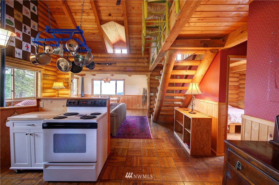 28 Nighthawk Ridge Road Winthrop, WA 98862 - Photo 12 of 40 Gallery Image 12