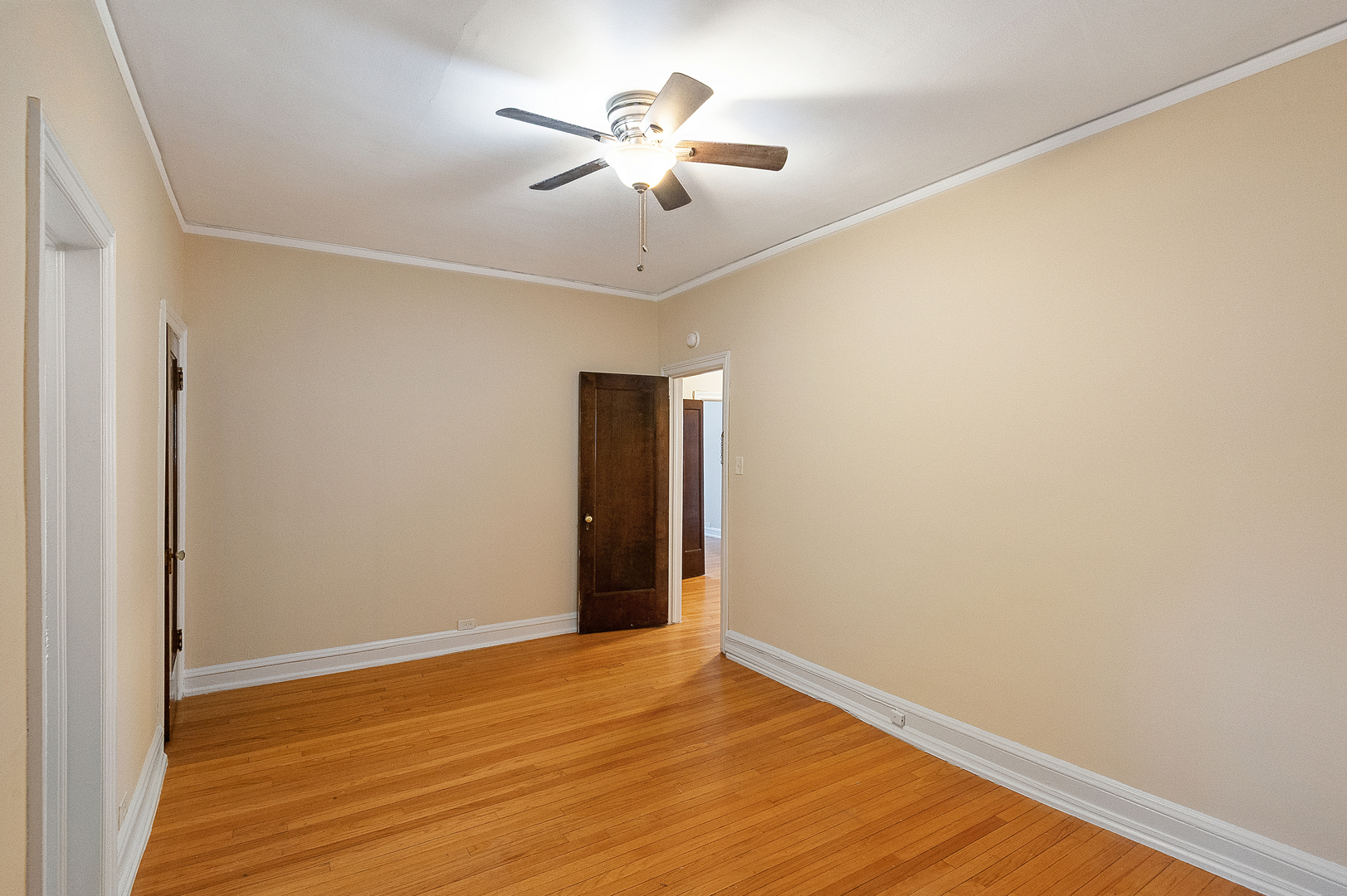 200 South Maple Avenue, Unit G Oak Park, IL 60302 - Photo 18 of 20