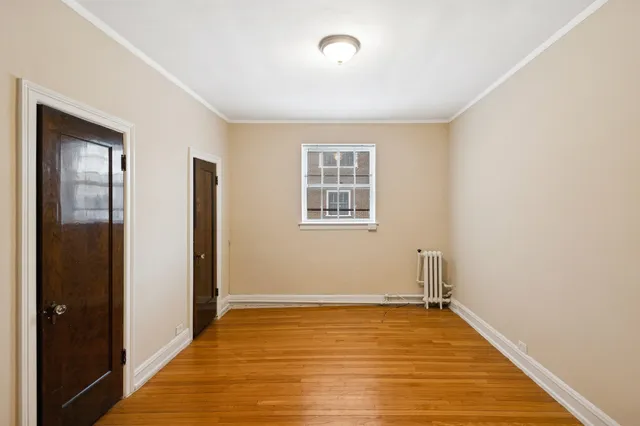 $2,400 | 200 South Maple Avenue, Unit G, Oak Park, IL 60302