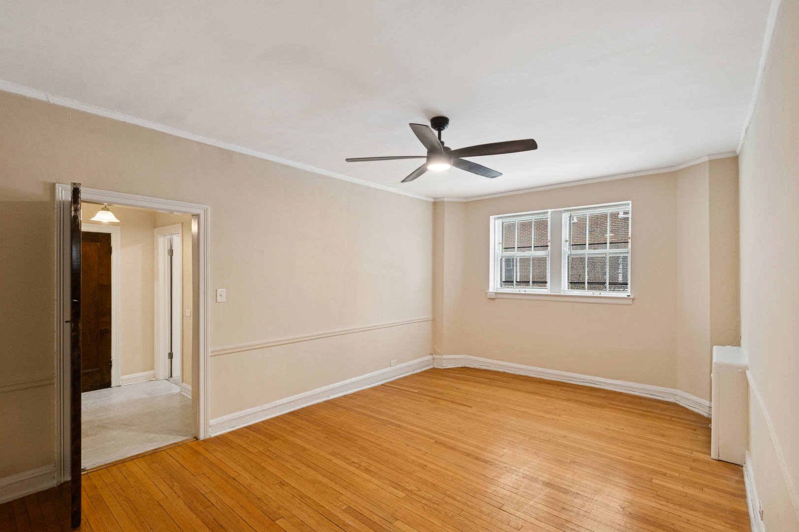 200 South Maple Avenue, Unit G Oak Park, IL 60302 - Photo 10 of 20