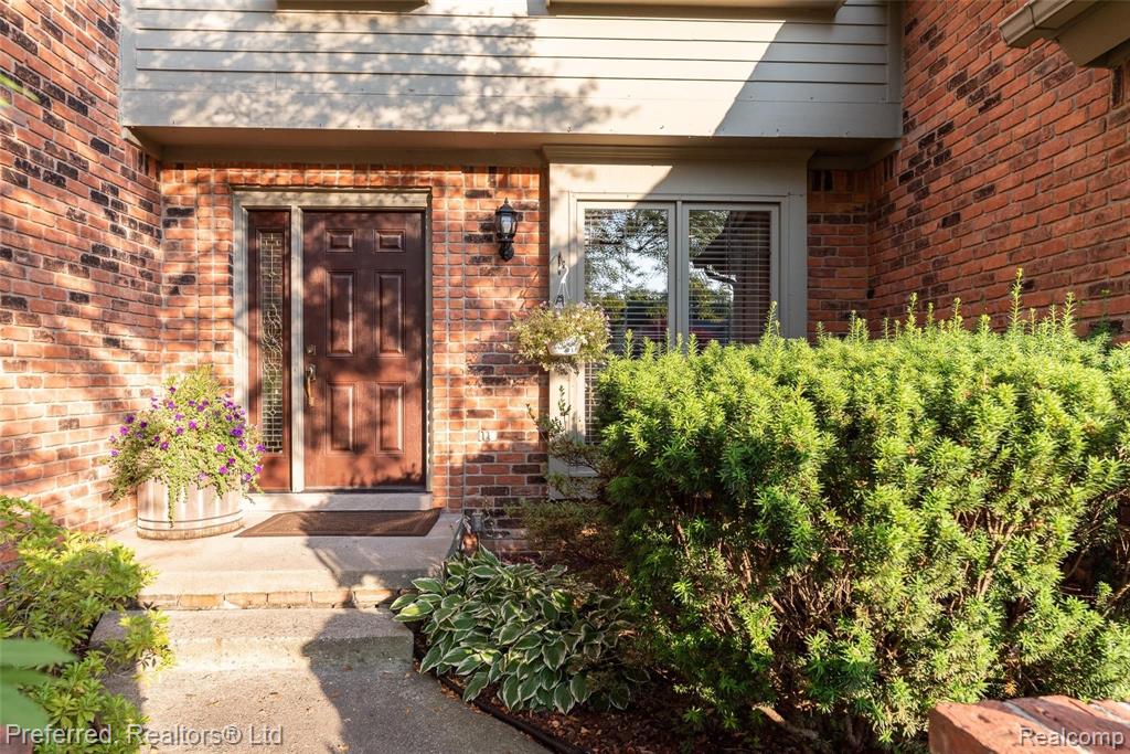 31170 Country Ridge Circle Farmington Hills, MI 48331 - Photo 45 of 56