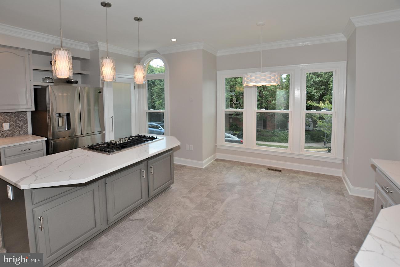 1548 Hampton Hill Circle McLean, VA 22101 - Photo 15 of 39