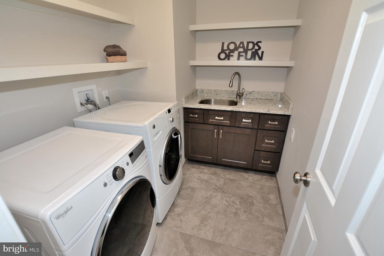 1548 Hampton Hill Circle McLean, VA 22101 - Photo 25 of 39 Bedroom level laundry with linen closet