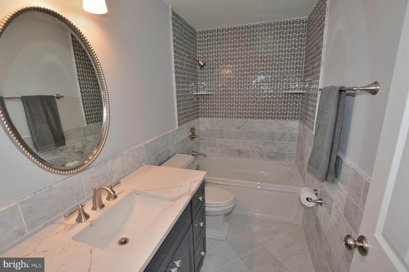 1548 Hampton Hill Circle McLean, VA 22101 - Photo 27 of 39 Hall Bath w/marble counters & surround