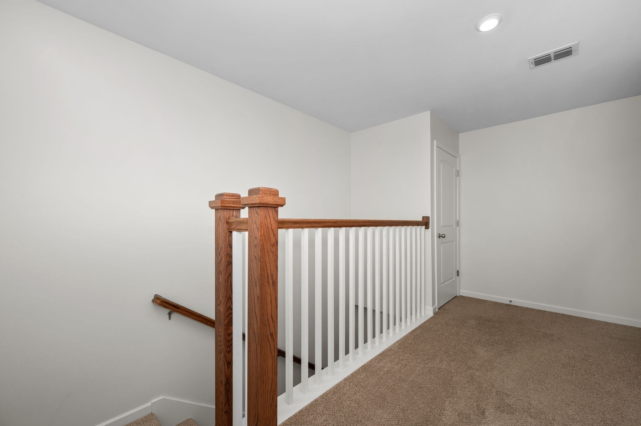1113 Dunkirk Lane Murfreesboro, TN 37129 - Photo 15 of 31 a view of a hallway