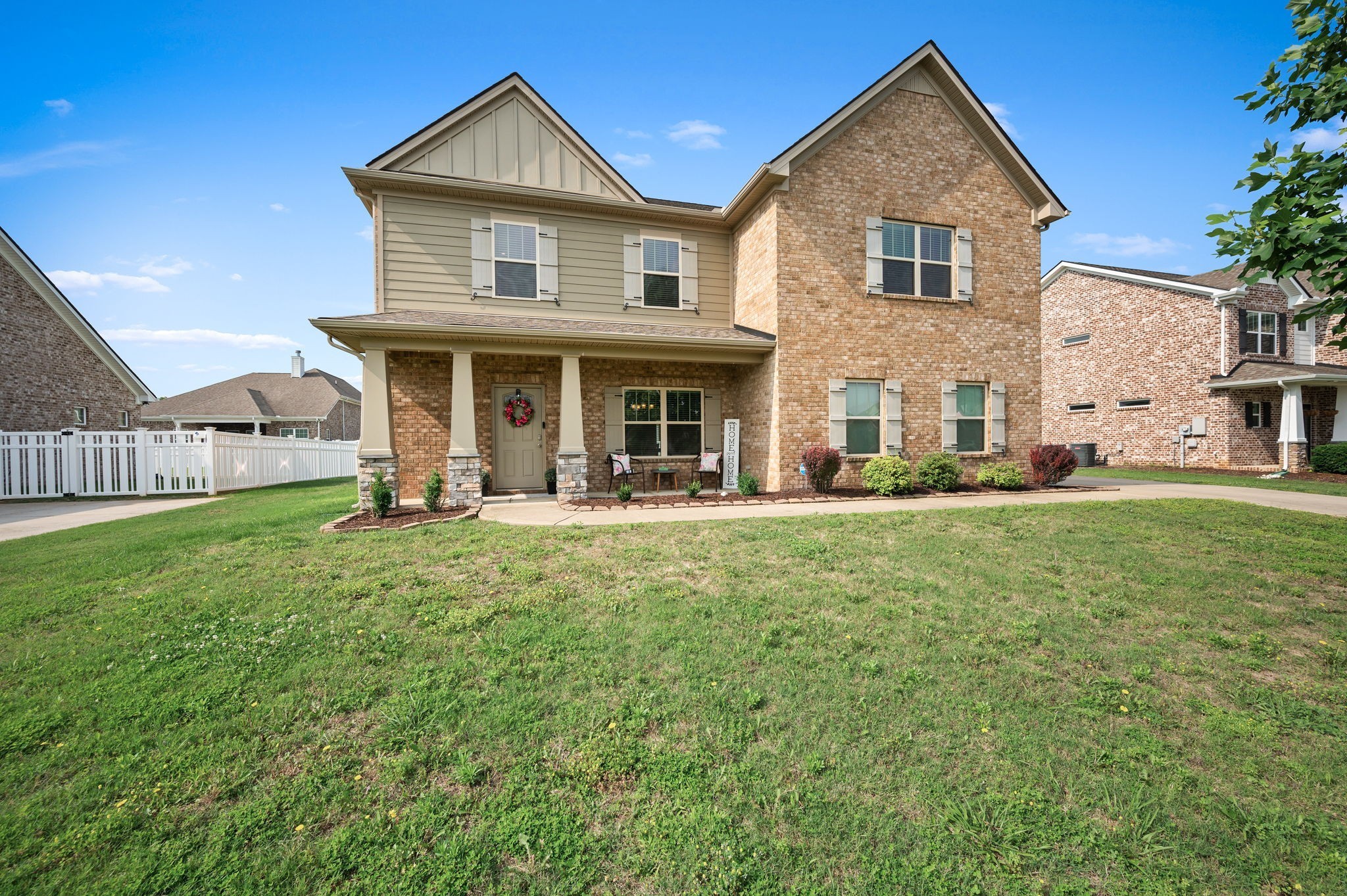 1113 Dunkirk Lane Murfreesboro, TN 37129 - Photo 2 of 31 a front view of a house with a yard