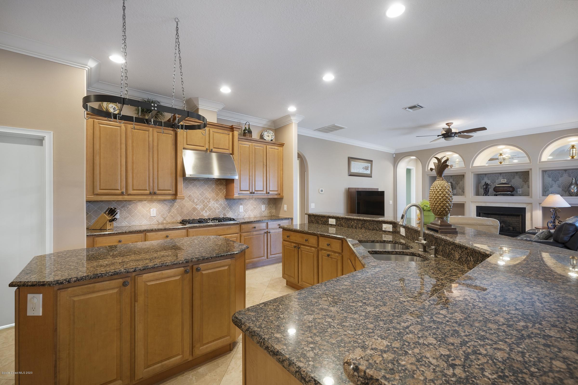 4085 Waterloo Place Melbourne, FL 32940 - Photo 9 of 35 7 4085 Waterloo Place (28)