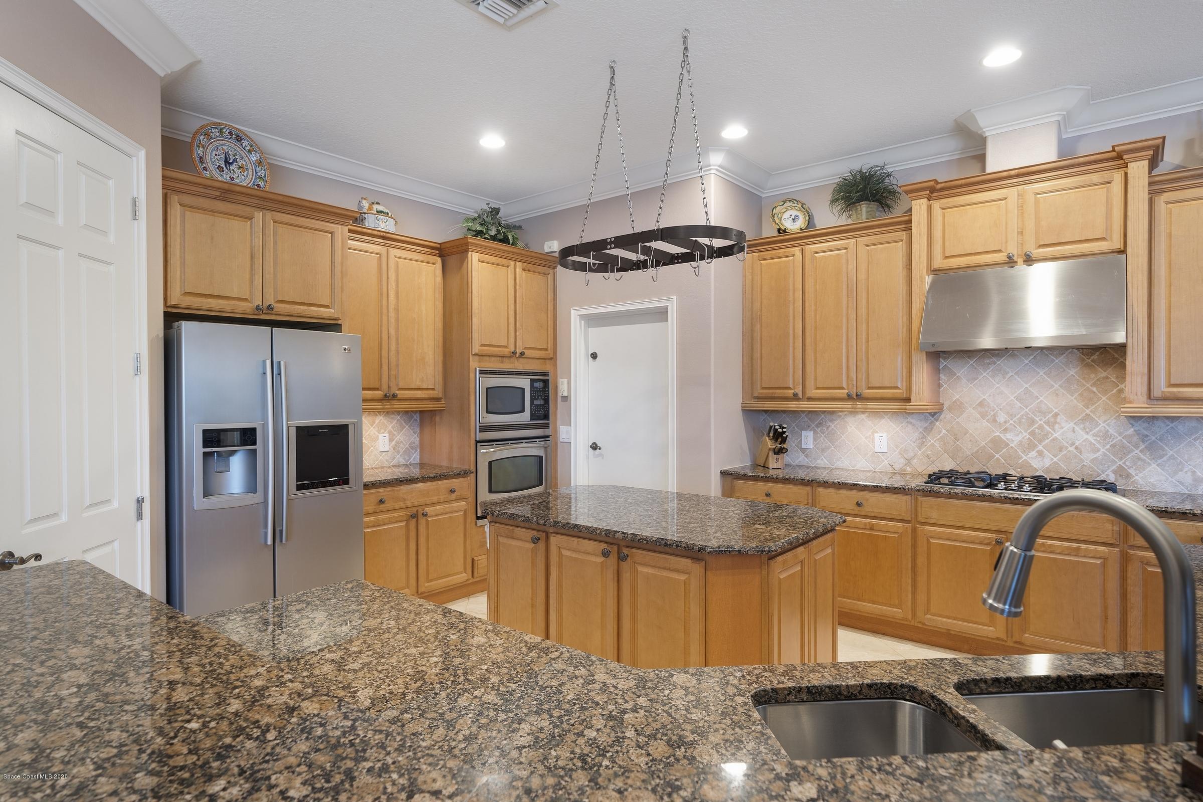 4085 Waterloo Place Melbourne, FL 32940 - Photo 10 of 35 7.5 4085 Waterloo Place (35)