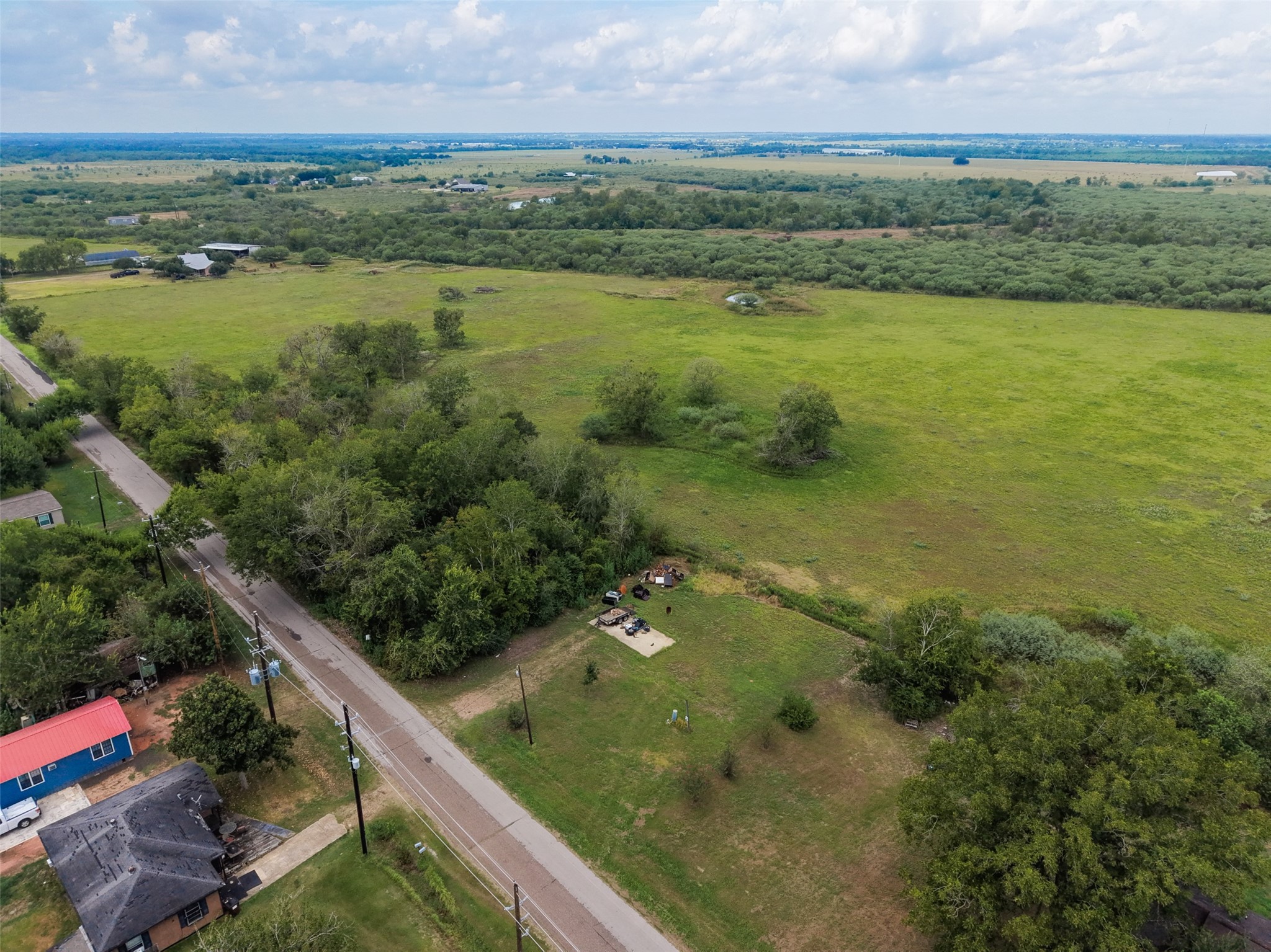 1431 Oil Field Road Bellville, TX 77418 - Photo 6 of 11 Gallery Image 6