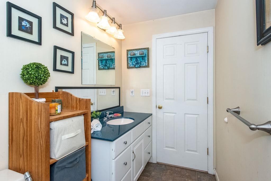 167 Berry River Road Barrington, NH 03825 - Photo 18 of 32