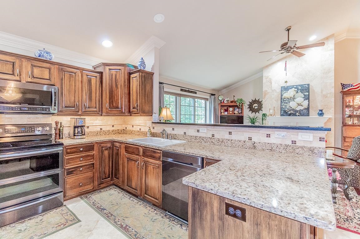 4731 Westbrook Court Appleton, WI 54913 - Photo 16 of 68