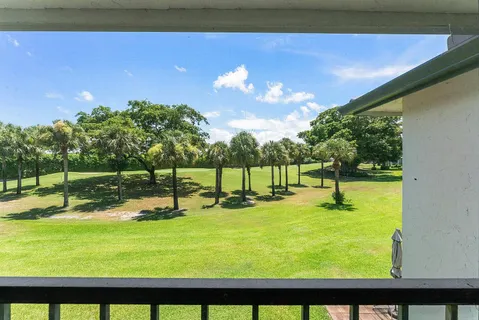 $99,990 | 20 Southport Lane, Unit D, Boynton Beach, FL 33436