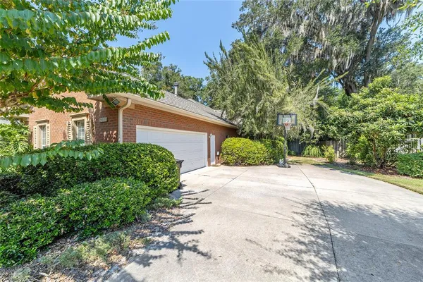 $749,000 | 5604 Northwest 52nd Avenue, Gainesville, FL 32653