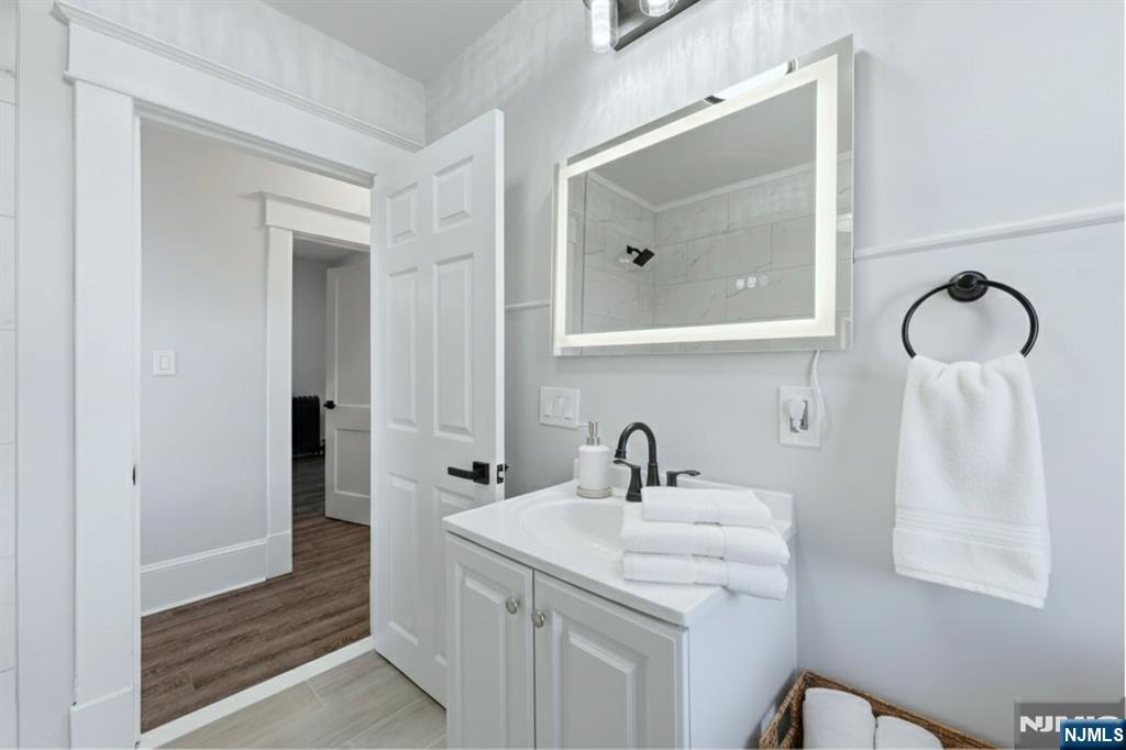 4 West Cooper Street Dover, NJ 07801 - Photo 16 of 31