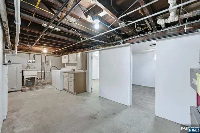 $499,900 | 4 West Cooper Street, Dover, NJ 07801