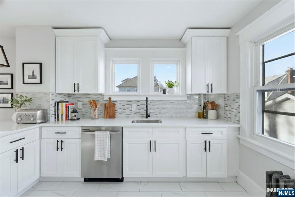 4 West Cooper Street Dover, NJ 07801 - Photo 10 of 31