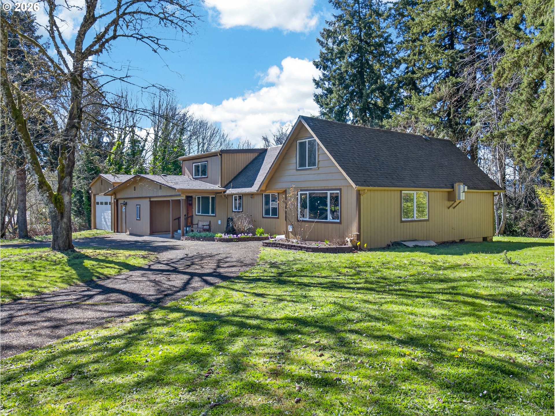 1006 Mountain View Road Sweet Home, OR 97386 - Photo 3 of 48