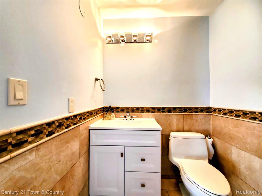 35741 Springvale Street Farmington Hills, MI 48331 - Photo 34 of 35