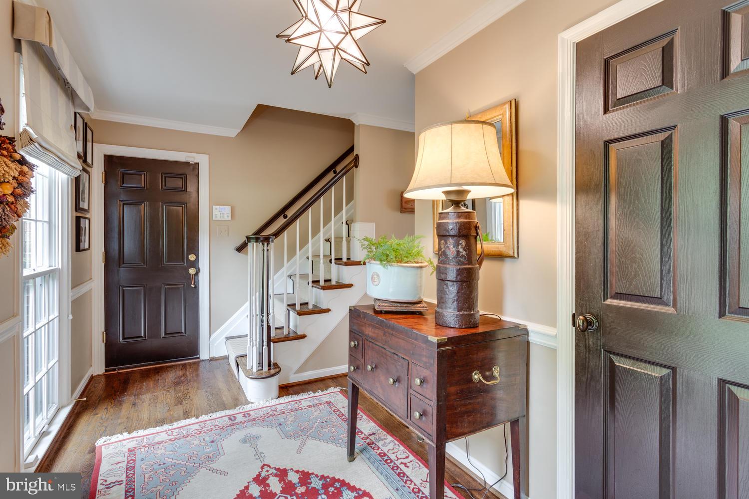 905 Riva Ridge Drive Great Falls, VA 22066 - Photo 2 of 32