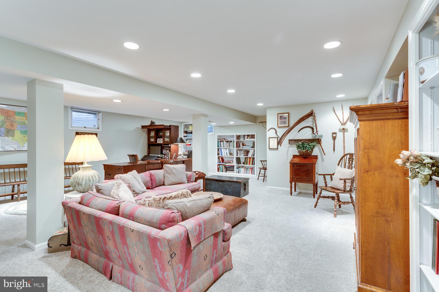 905 Riva Ridge Drive Great Falls, VA 22066 - Photo 22 of 32
