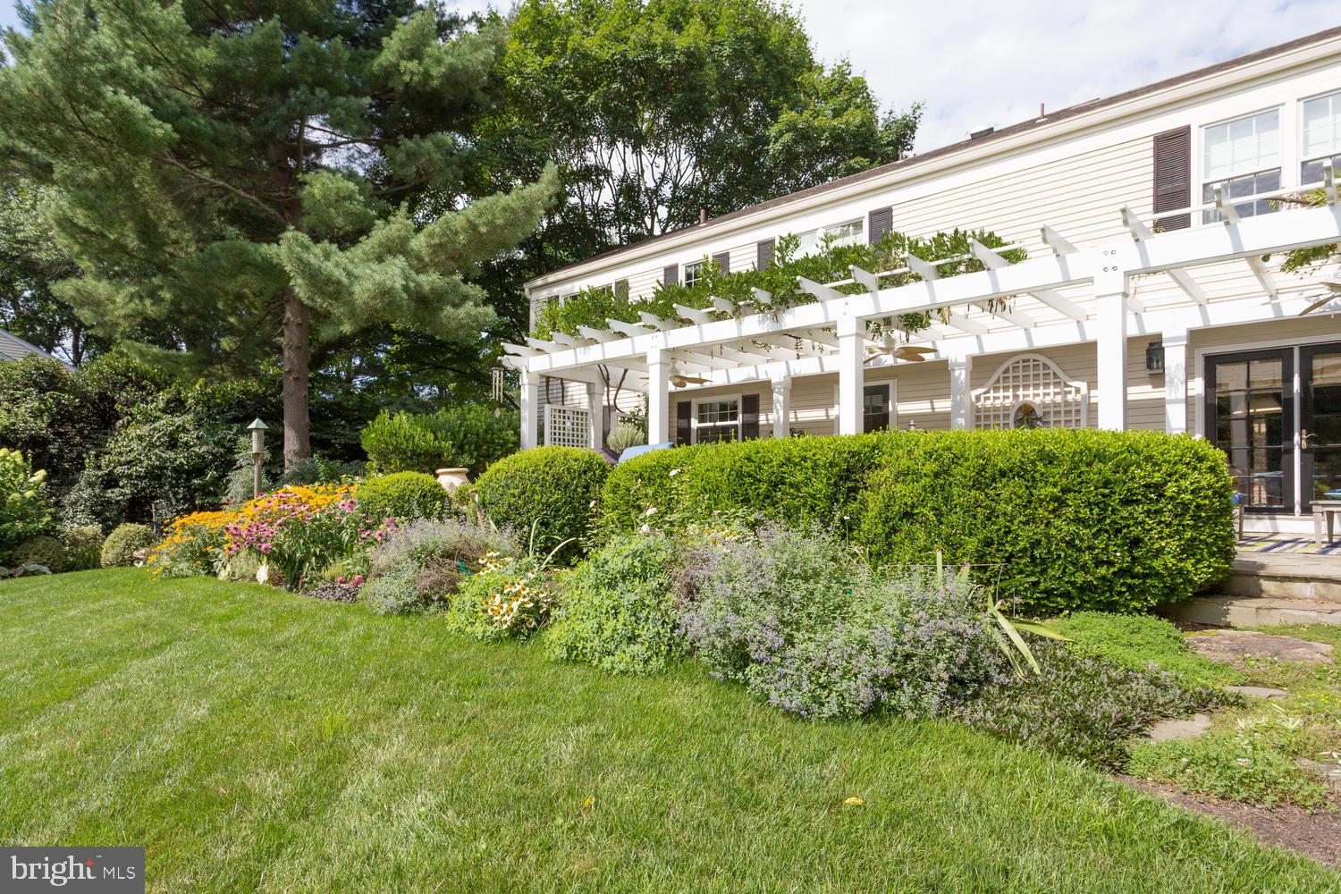 905 Riva Ridge Drive Great Falls, VA 22066 - Photo 26 of 32