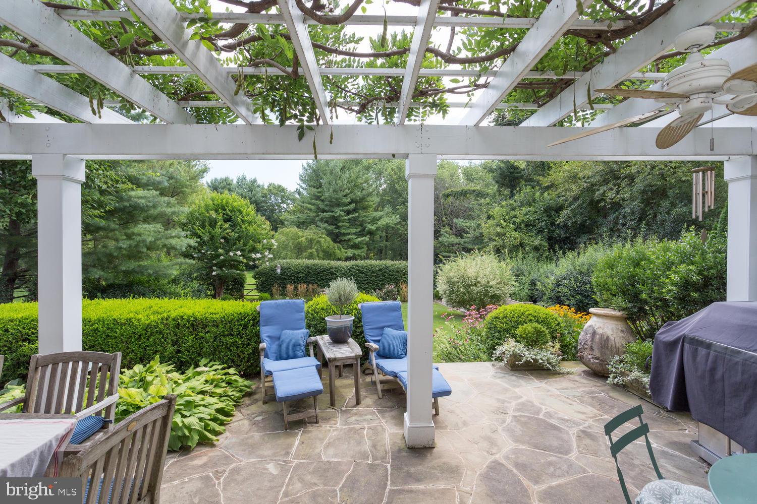 905 Riva Ridge Drive Great Falls, VA 22066 - Photo 27 of 32
