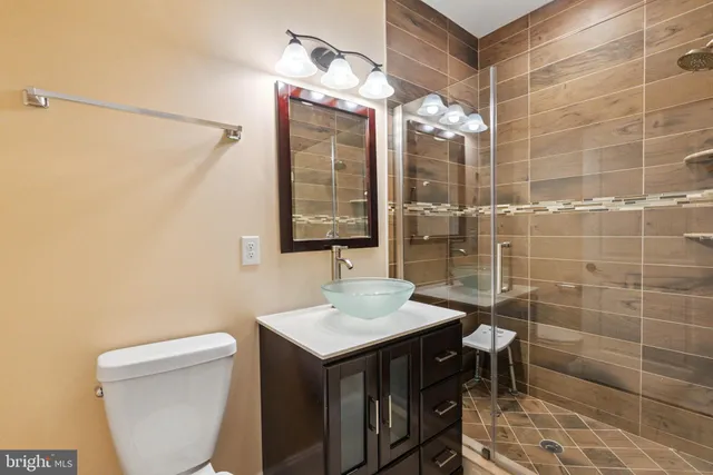 $3,400 | 719 East Thompson Street, Philadelphia, PA 19125