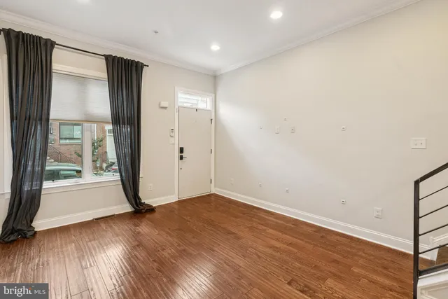 $3,400 | 719 East Thompson Street, Philadelphia, PA 19125