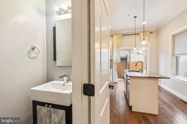 $3,400 | 719 East Thompson Street, Philadelphia, PA 19125