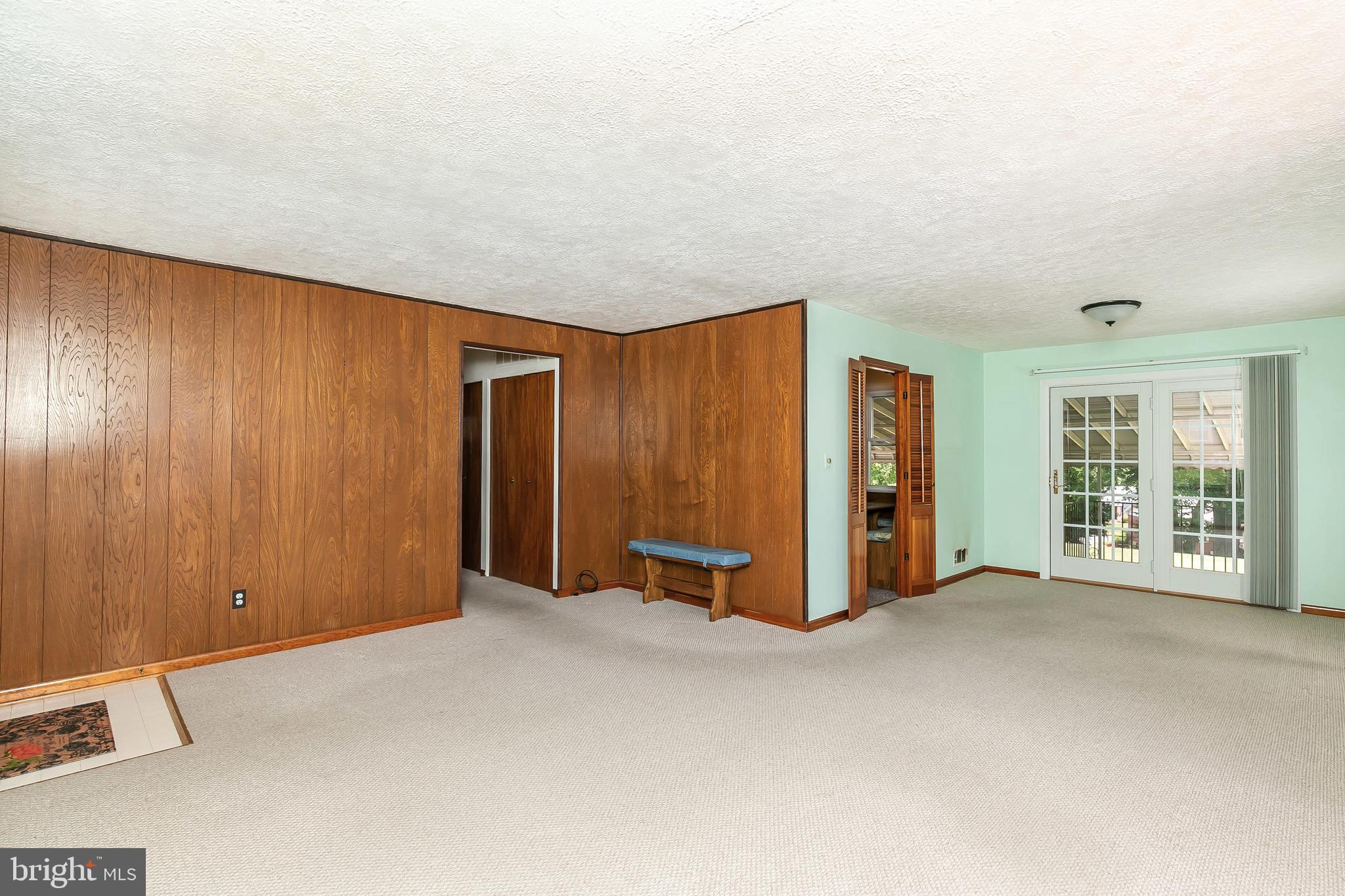2314 Cider Mill Road Baltimore, MD 21234 - Photo 5 of 32 Living Room with adjoining Dining Room
