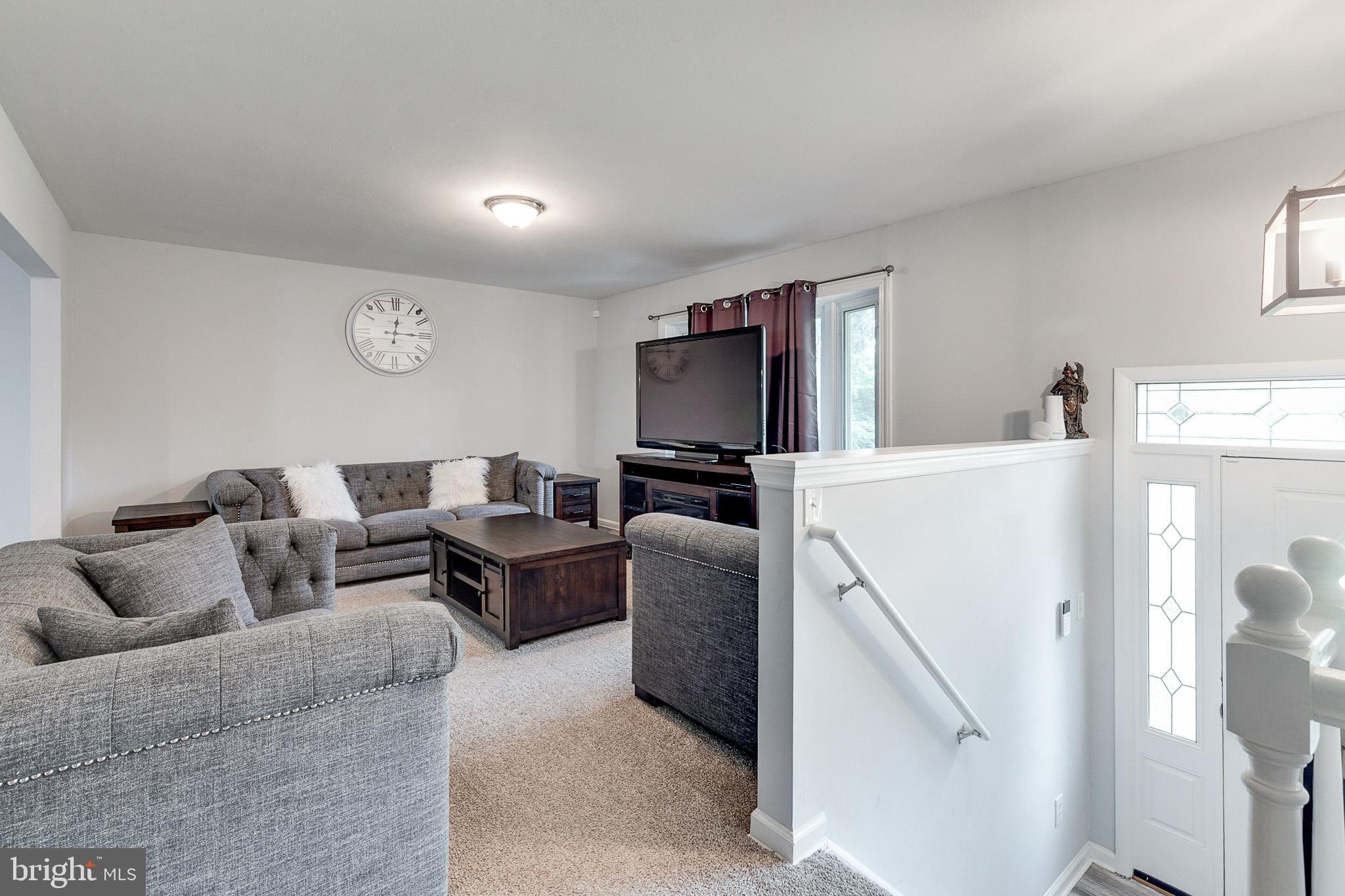 236 Williamstown Road Berlin, NJ 08009 - Photo 3 of 30 Gallery Image 3