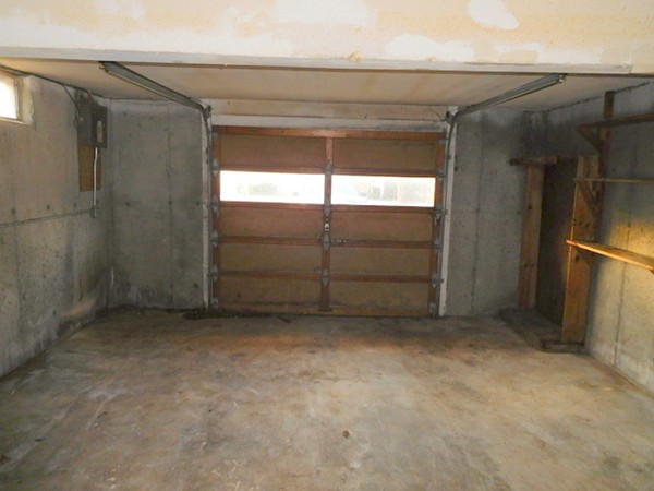 136 Pontoosic Road Westfield, MA 01085 - Photo 19 of 29 Gallery Image 19
