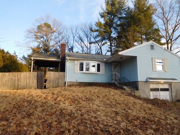136 Pontoosic Road Westfield, MA 01085 - Photo 2 of 29 Gallery Image 2