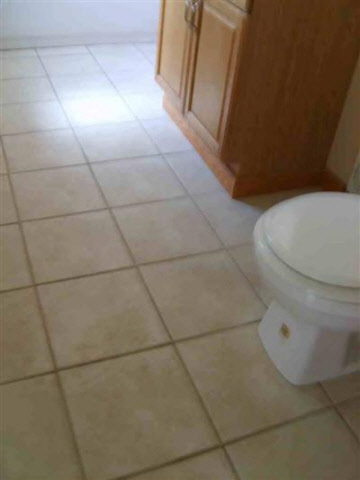 4292 Springfield Street Burton, MI 48509 - Photo 12 of 15 20158921-11.JPG