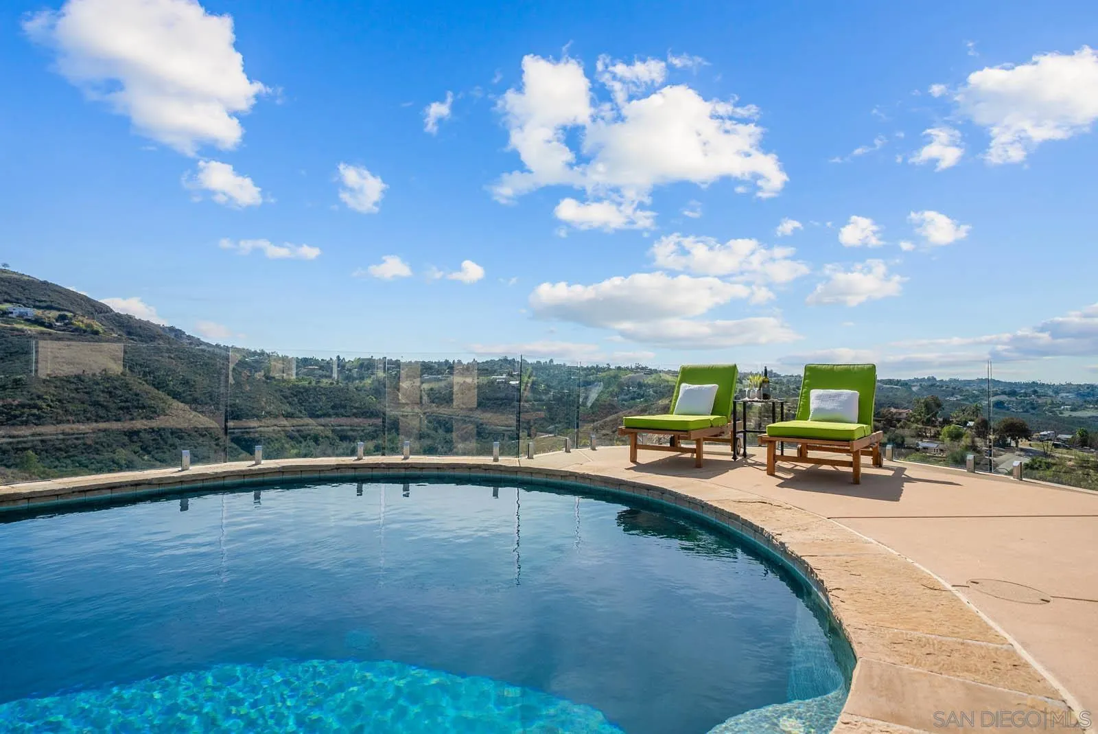 2247 Margarita Glen Fallbrook, CA 92028 - Photo 25 of 40 an outdoor view with patio